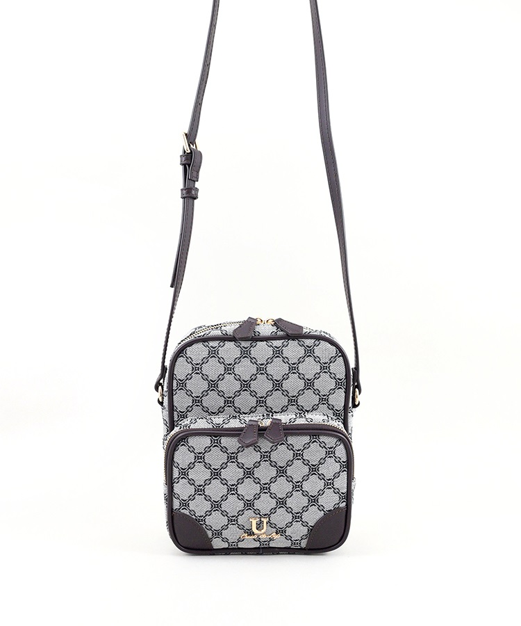 Multi poche【ムルティ ポッシュ】ジャガードショルダーバッグ